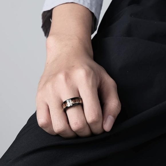 Men's titanium reindeer ring Size 10 - Picture 2 of 8